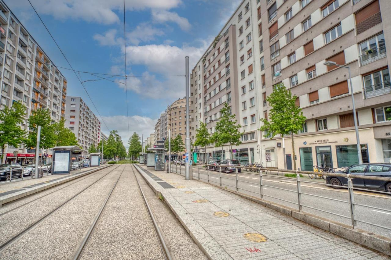 Le Che'Vallier - Catane / Rocade Grenoble Bagian luar foto
